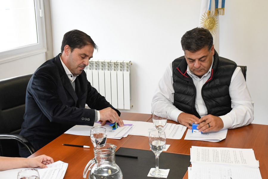 f34123e0317cd5dbf16657e12b23eb16_XL