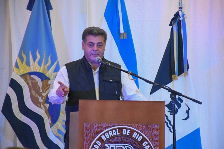 2e56249eeeec5b7fcbe499f8f1dc3c77_XL