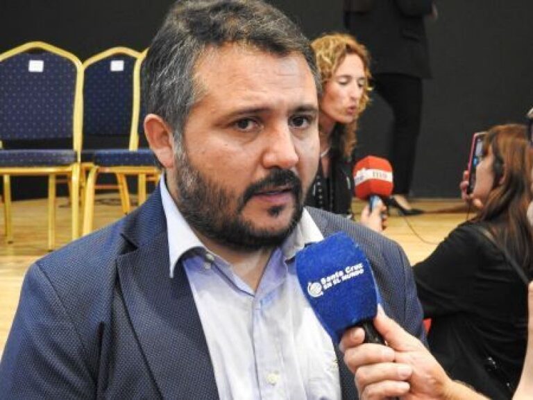 6b43c3a9d2a241993f6c11780f819265_XL