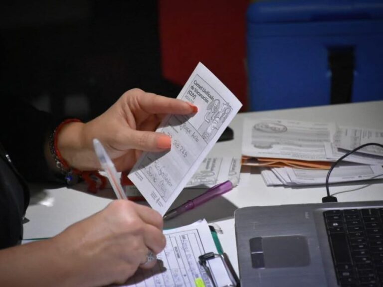 837e3057299c500a4b0eccda0a55a57e_XL