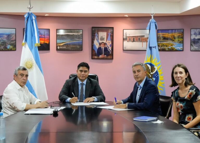 93ce32036561bc1cc590fd61bb8e9273_XL