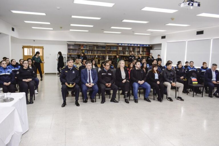 a661b5d66a9923bf0022c7f38e2ec759_XL