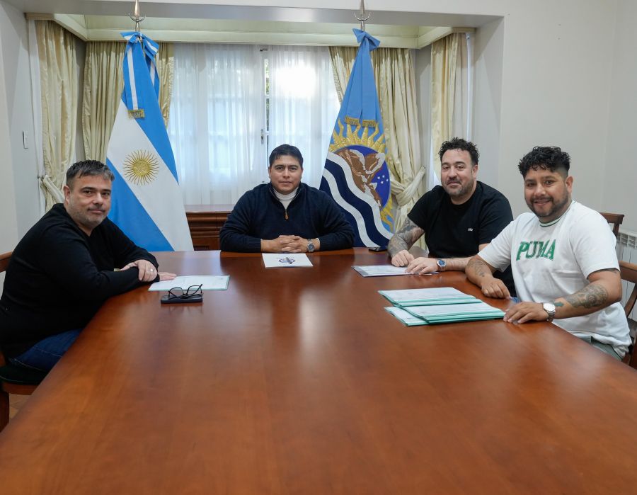 c7c250a4eb125f842c86cb1006c686d7_XL