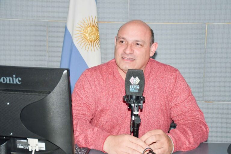 4ccd0e44278e61cd6b28fe00b37f52ed_XL