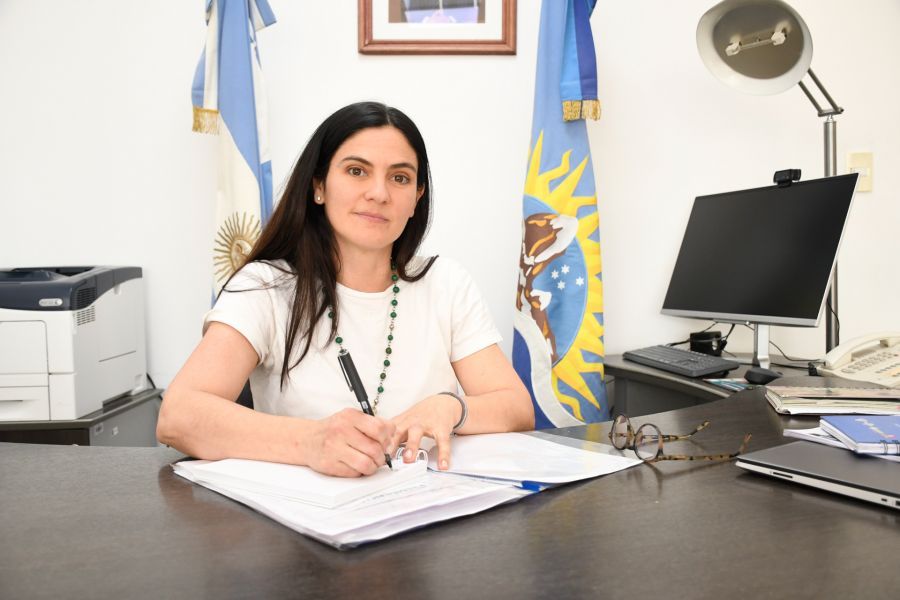 d0f898a8e9515e1154db6a8fdfd473fc_XL