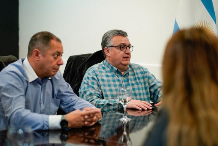 623bd96a0b6d0e9aa0d515c2c6a8319c_XL