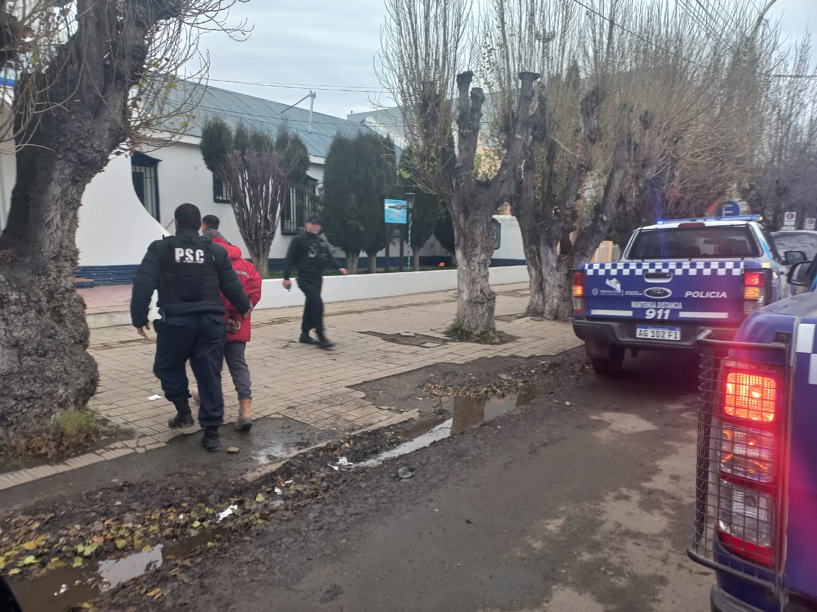 fd24cc78-8816-4dcb-8b37-10974157987c