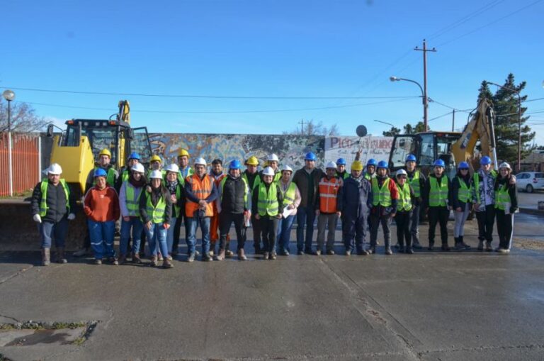 2c9c00b7b6afbe482af3011fd94b40c8_XL