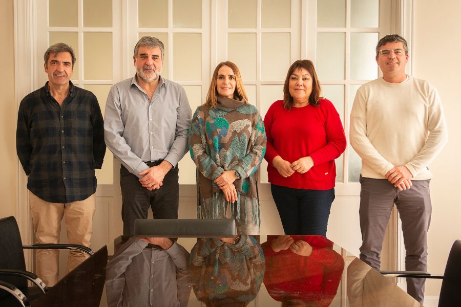 3406a9c956fa2f9c26d34ad0f610b54d_XL