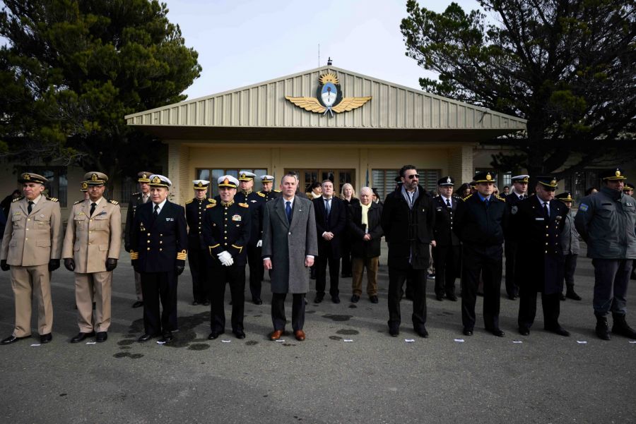 4135e3316a093cc2cd498c380d054d86_XL