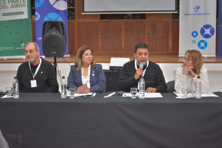 4d068a3dc936bbca3db8c8d87fe66fa2_XL