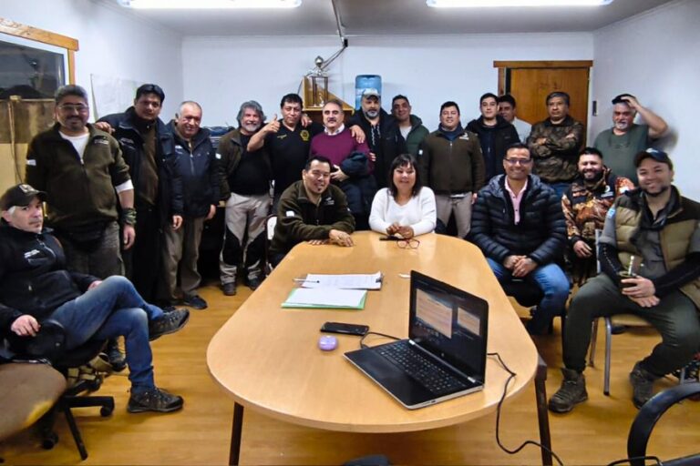 780edcbcc18f1cea7ae5c0f8af3b9221_XL