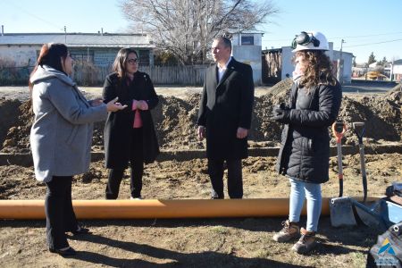 79dafdccd4967ea60fc2560289852696_L