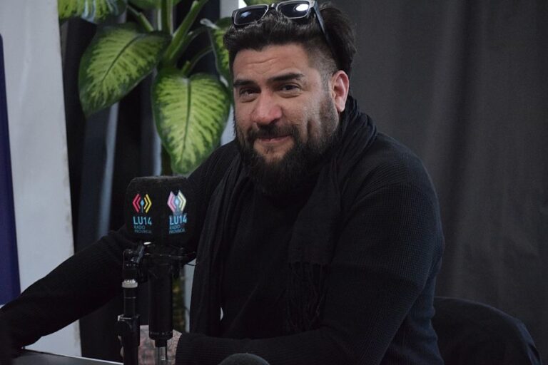 7c1289603625c22e793e4f751b3af87b_XL