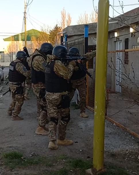 15cc0658-d4b6-41f7-8299-c84e3f629f45