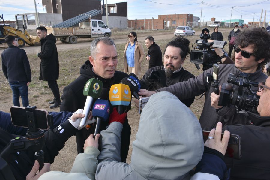 639d67959e8524eed6ee56eb645bd8f7_XL