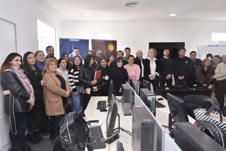 d10afdb04c22f4de7e14b62e382ad350_XL