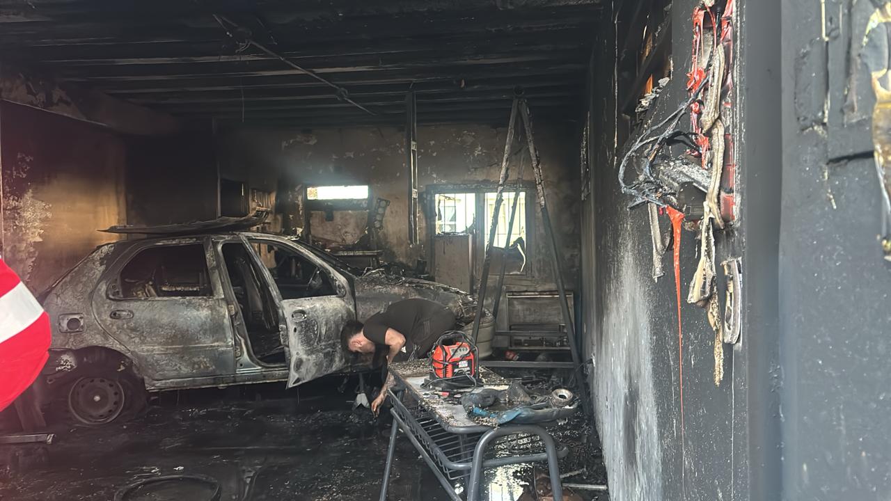 e176a974-d64c-4d0a-af1a-ecf8af9a15bf