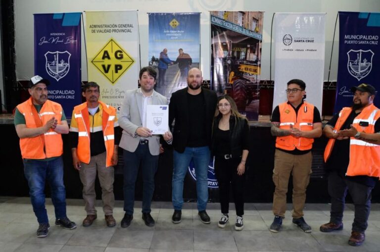 0dbdad090cb3dc763736eb7f1cb3df7b_XL