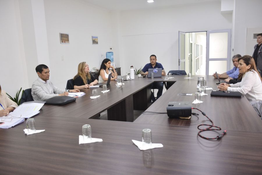 5a33e39f8b2e4ddeb31b35dddd18c9a6_XL