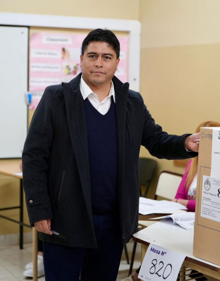 b0a13a4f63dee514cea895f0342954be_XL