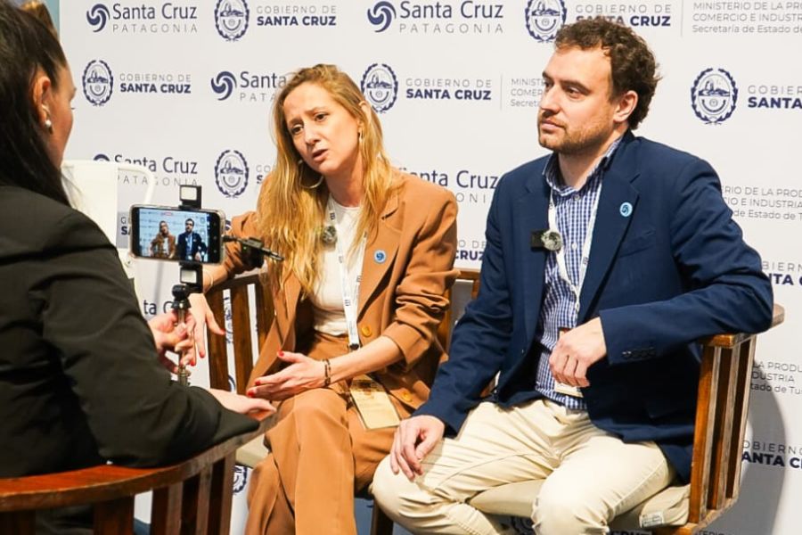 e5b49a3ecb472d61b347c6a6babc0915_XL