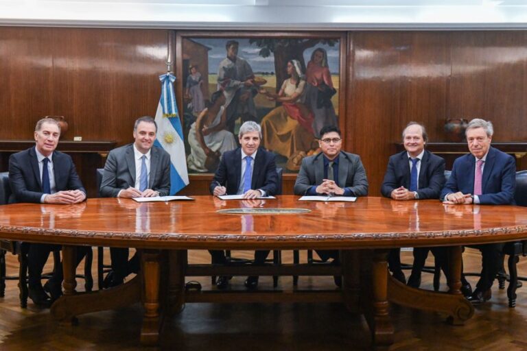 076379f8870a6ac7c110f3bb8cf88056_XL