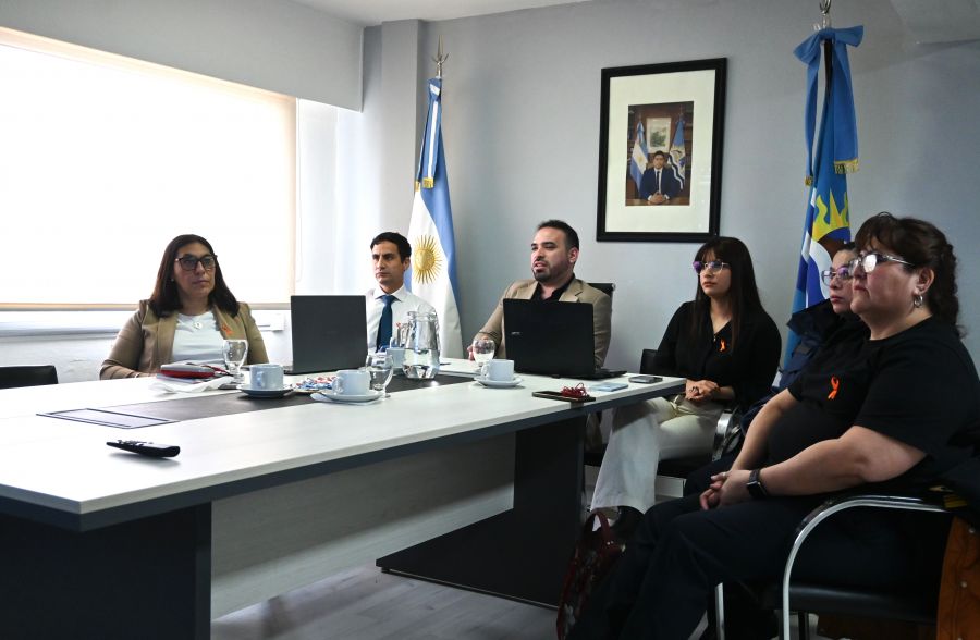 323809a8c451dc21242bb1213d8707c4_XL