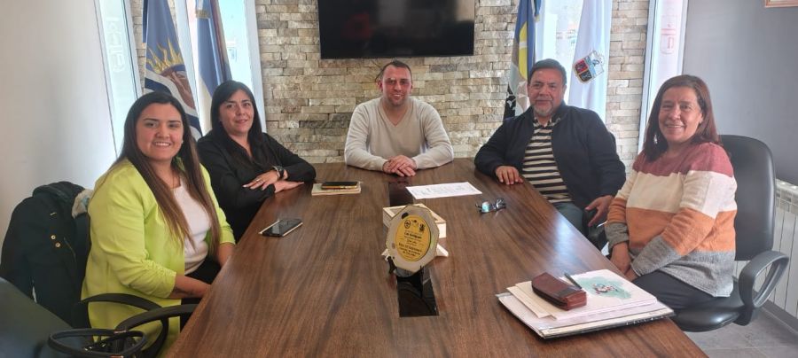 7b3ca781ac29d03244292689f2486ef1_XL