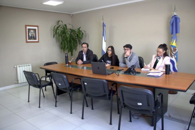 971278ba2d0c3323bb124e9e84d8d6f0_XL