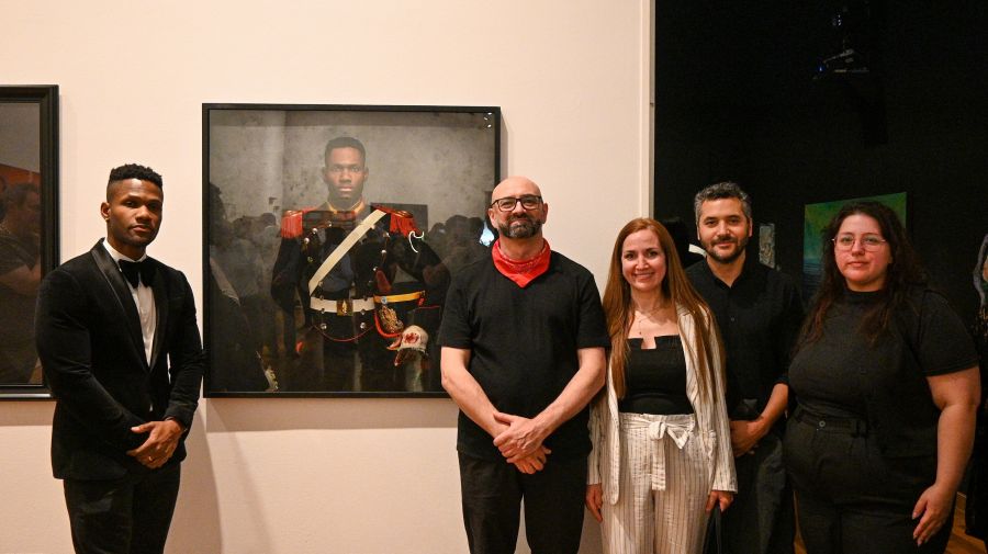 a8fae7efcffe09ab1807fb96392f16df_XL