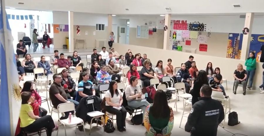 bae9eef0c4e64a69007d07b935dd540e_XL