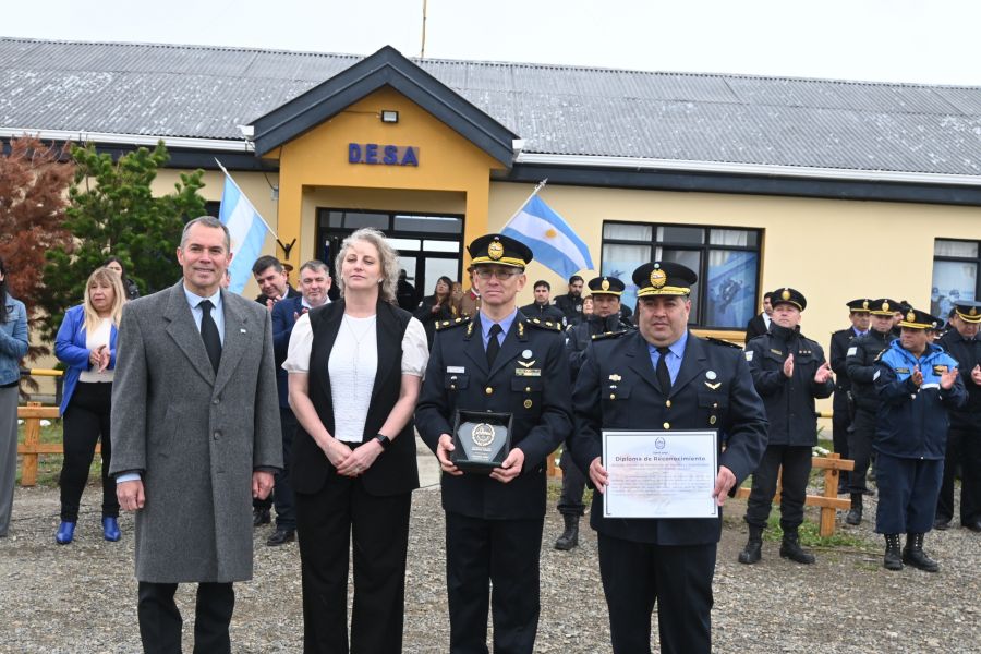 d17ca2bd729e1d5c6a66d76830a854b3_XL