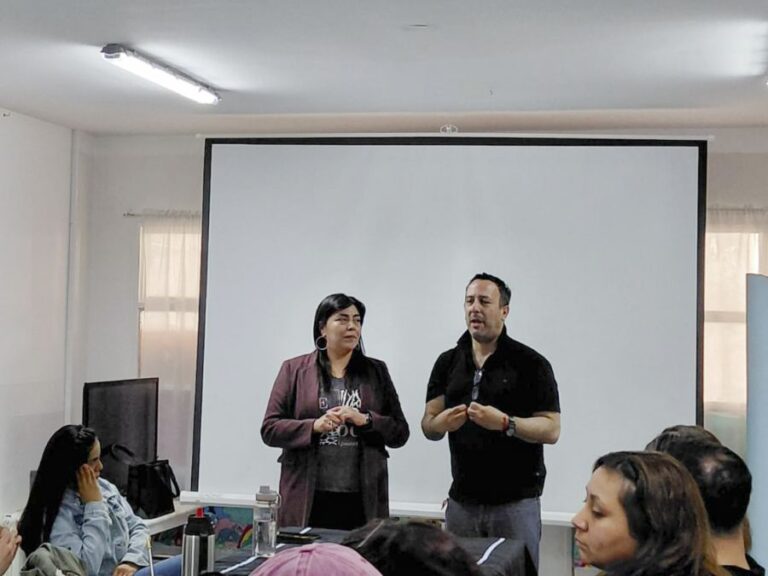 d6ba1b890ed19f30b7d578751c5c2dc7_XL