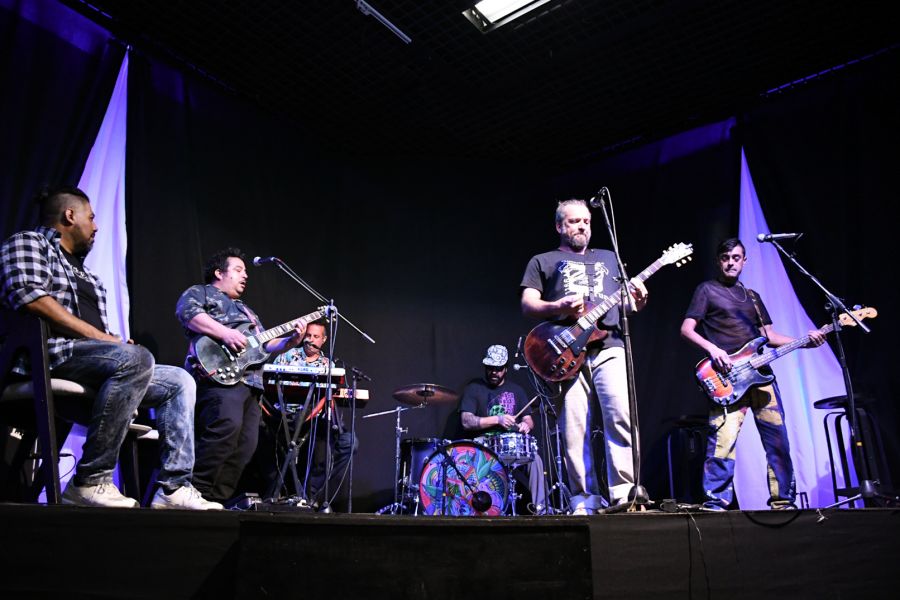 db2ede2cb6221f47d4b5ae03b3845b34_XL