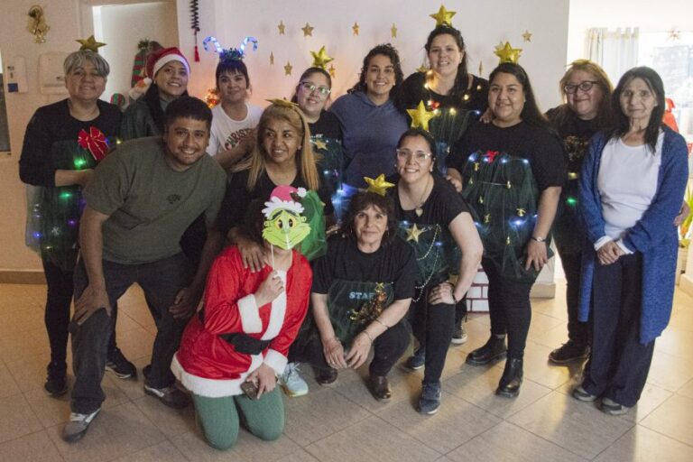 1869252ac43f321409bd0a0bb7a4465e_XL