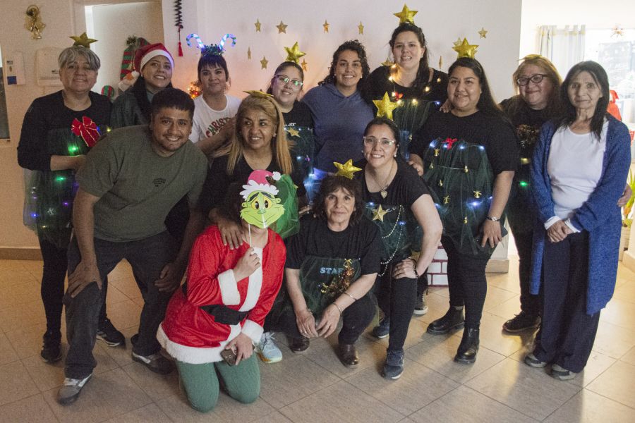 1869252ac43f321409bd0a0bb7a4465e_XL