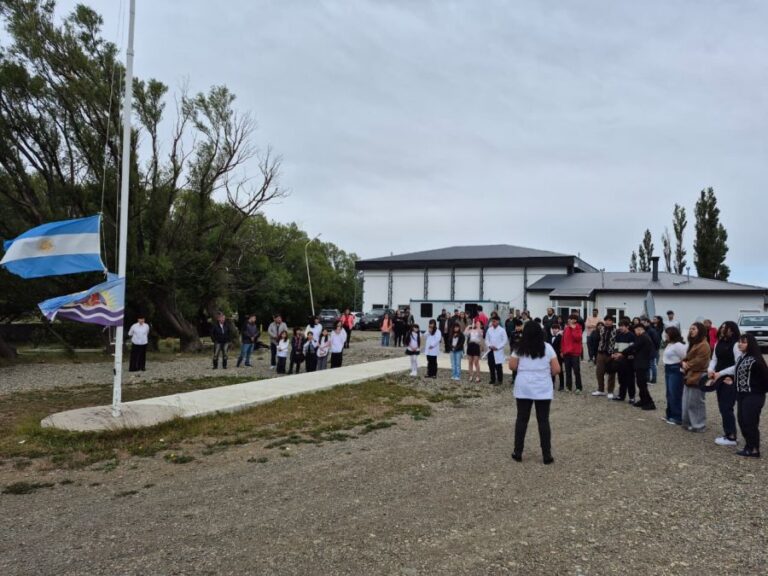 7bd2a2b6207fbb77268d31ecafcab81d_XL