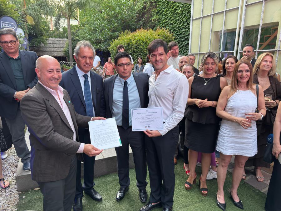 dc38c0dc89067567640bf70b611cd8a1_XL