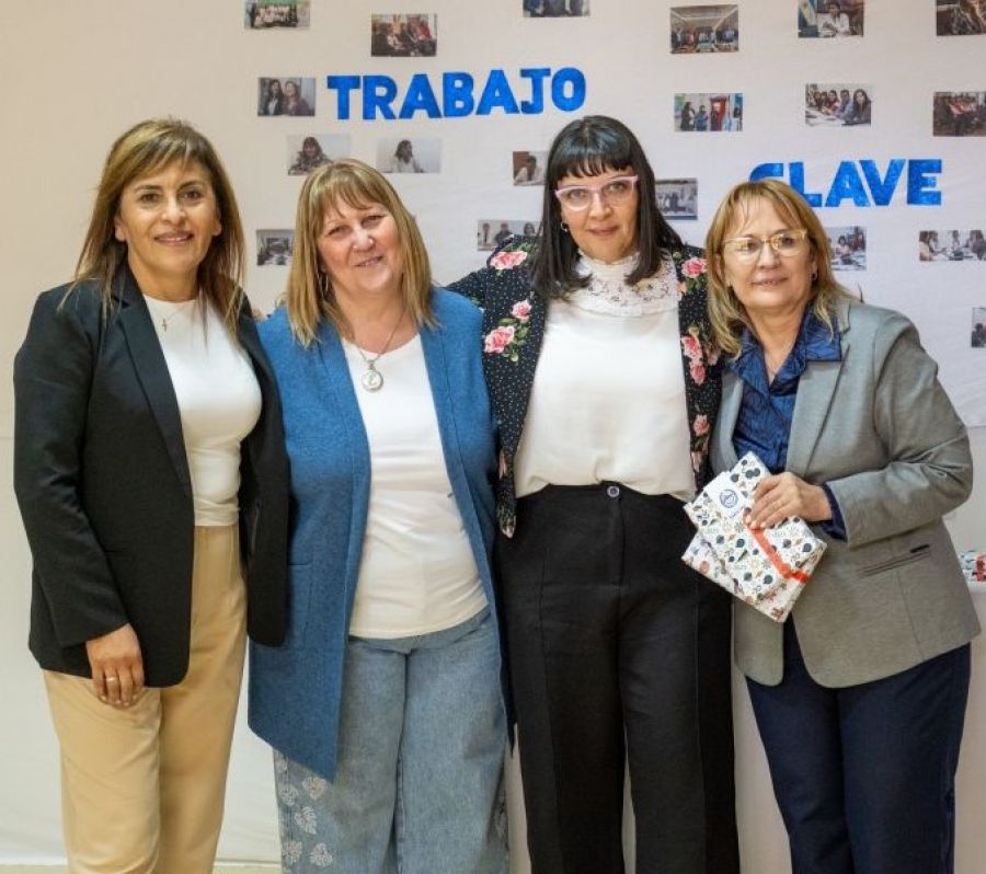 e512d4589f1a596d7204e9cd7bdff70e_XL