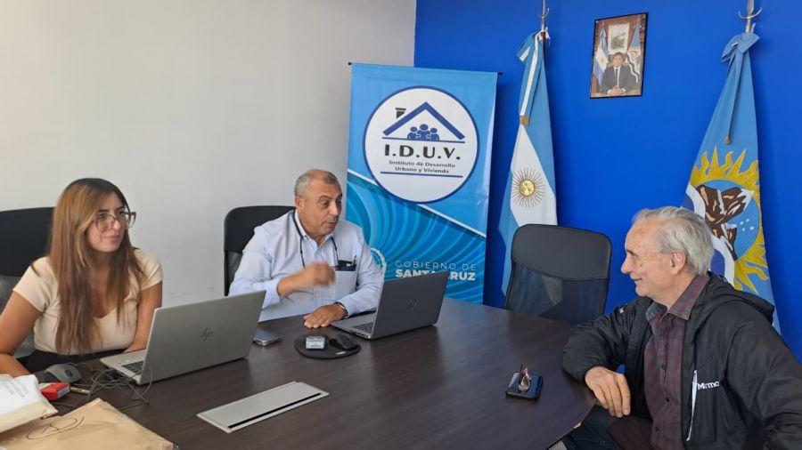 94b729b10b1fe7a3aed8c63d1b6901f1_XL