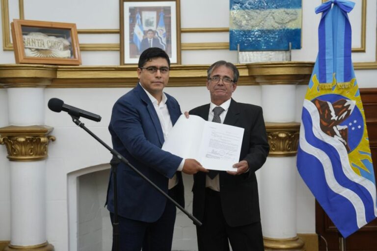 98df53b13a324ba4b7c6efe62626ea73_XL