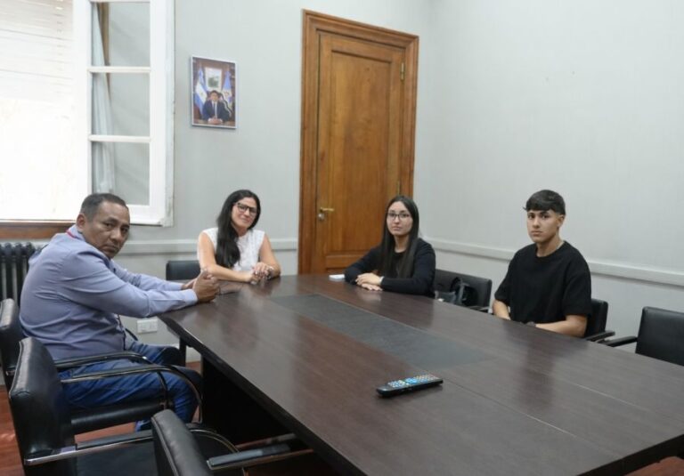 e1c1157e8d78c02812101cc14a40bc72_XL