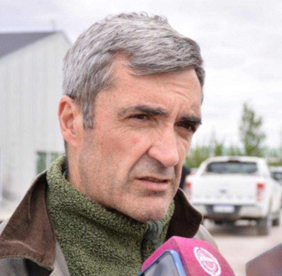 f775d0bde3dd22704fd7b64065c56f4d_XL