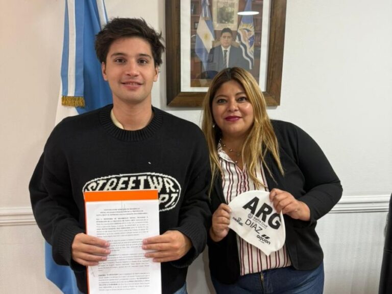 1b0febd804750817c51d2fe2827e5497_XL