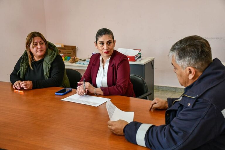 276970e7624ab67ad1f1a95495bb0a65_XL