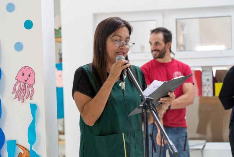 8f758eb522e0364f8d67f0ffb0b45d17_XL