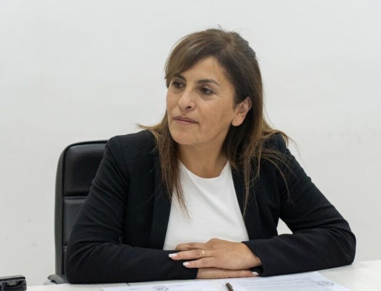 a75816665e4567ad25322842f496f7df_XL