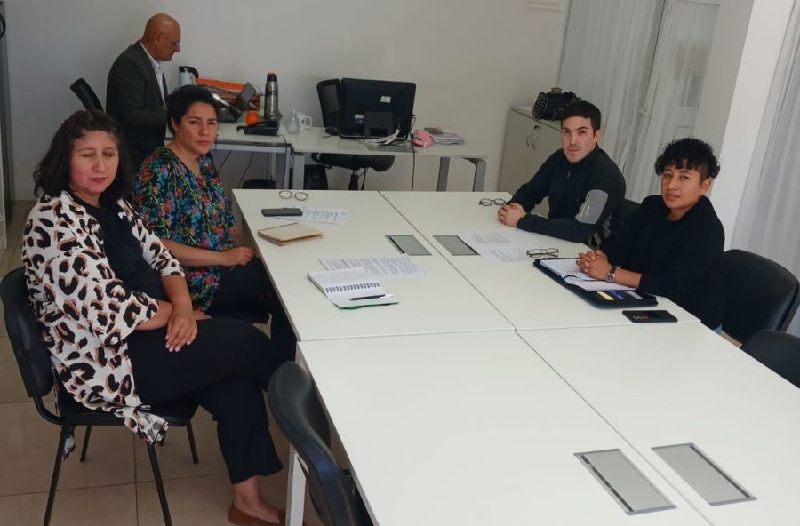 fb165ee110213c5c03f3f1a498782d9a_XL