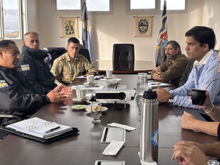 052812b41bd1081bf240b1a3cb6fb202_XL